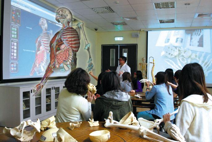 全息投影教学应用 全息投影教学应用